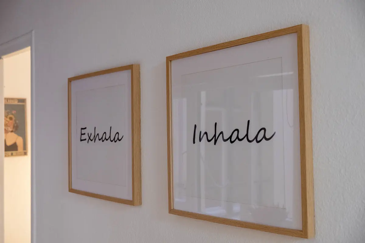 Cuadros Exhala e Inhala en El Nido